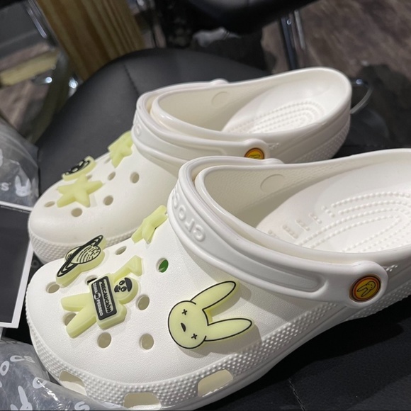 Crocs Authentic Bad Bunny Classic Clog Glow Mens 7 Women 9  NEW main image 7
